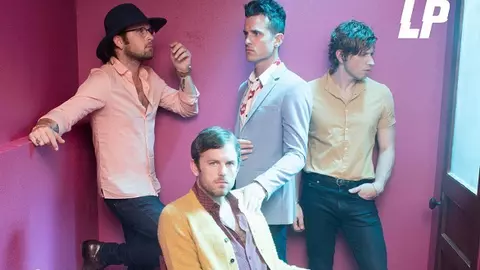 (P) LP în deschiderea concertului Kings of Leon