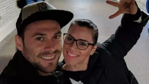 Momente grele pentru familia Andreei Cristea. Tânăra rănită în atacul de la Londra a decedat