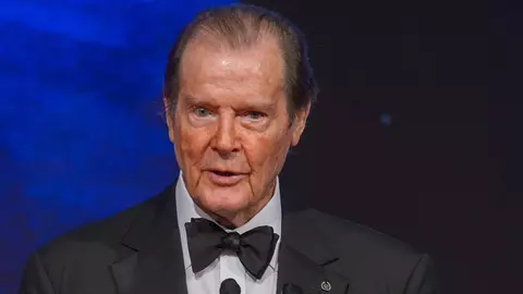 Doliu în lumea cinematografiei. Roger Moore a murit