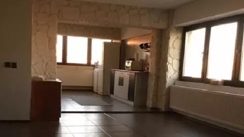 Imobiliare.ro: 3 camere în vilă, 80 mp, 42.000 de euro!