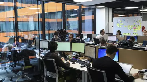 Soluția Microsoft pentru a te apăra de atacurile hackerilor. Ce trebuie să faci pentru a evita virusul informatic WannaCry