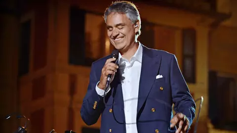Andrea Bocelli se întoarce la București pentru un concert extraordinar! Cât costă biletele?