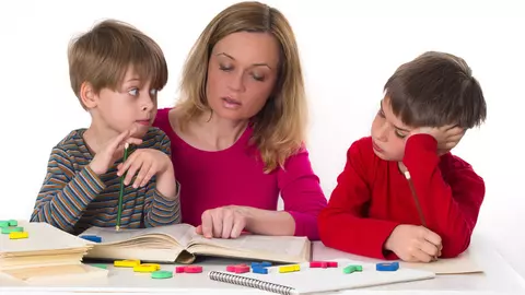Cum îți educi băieții. Sfaturi care te ajută să îi transformi în bărbații de mâine