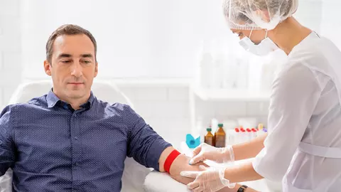 Astăzi este Ziua Internaţională a Donatorului de Sânge! Ştiai că e sănătos pentru tine să donezi sânge?