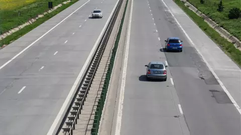 Incendiu pe Autostrada Soarelui. Traficul a fost deviat între kilometri 105 și 143