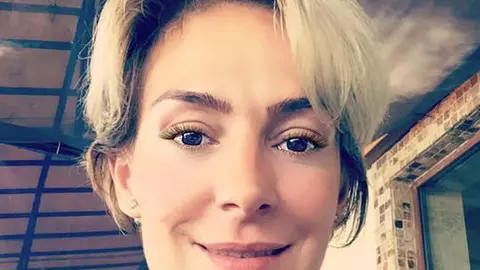 La o lună după divorț, Roxana Ciuhulescu a apărut lângă un alt bărbat! El este cel care o face acum fericită