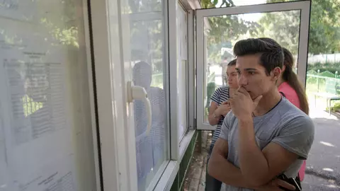 Mulţi tineri NU știu asta! Dacă ai dat BAC-ul, poţi lua de la stat 1.500 de lei. Iată de ce acte ai nevoie
