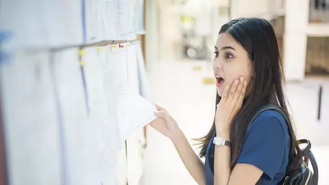 Imediat după ce s-au afișat rezultatele la Bacalaureat, această elevă a avut un șoc. Nu i-a venit să creadă când a văzut nota la matematică