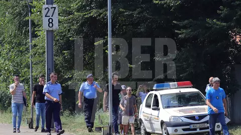 Prima imagine cu femeia care s-a aruncat în faţa trenului cu cele trei fiice! Înainte să moară, mama ei a observat că era abătută