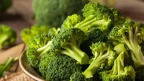 Cum te ajută consumul de broccoli să lupți împotriva cancerului de piele