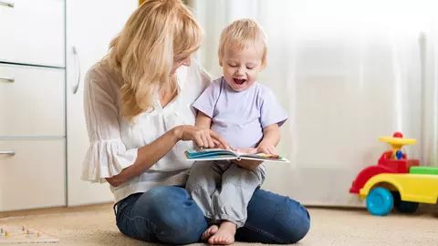 Schimbi mereu bona copilului tău? Acest lucru poate avea efecte negative asupra dezvoltării lui
