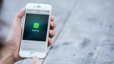 Ai trimis un mesaj greșit pe WhatsApp? Uite cum trebuie să procedezi pentru ca destinatarul să nu îl citească