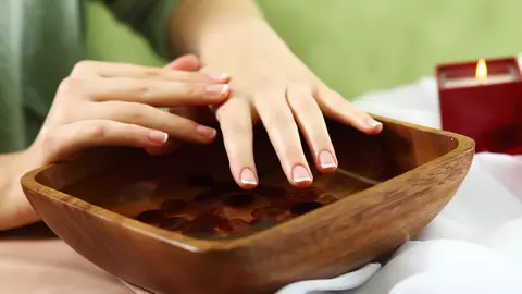 Tratamentul natural care te ajută să ai unghii sănătoase și rezistente