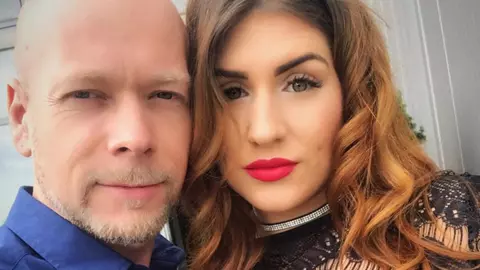 Ben de la ”Insula Iubirii” are o nouă iubită. Prima poză cu cei doi