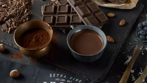 Dieta cu ciocolată, regimul alimentar care combate frustarea! Slăbești 7 kilograme în doar 14 zile