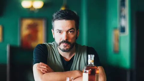 Adrian Despot va prezenta o emisiune în FM! Cu ce post de radio a bătut palma cântărețul