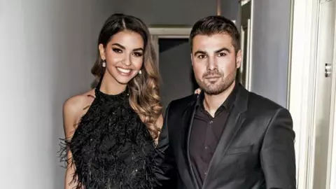 Adrian Mutu şi Sandra Bachici, nuntă și botez într-o singură zi! Cât a costat rochia de mireasă