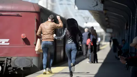 Vești proaste pentru studenți. Ce se întâmplă cu gratuitatea la transportul feroviar?