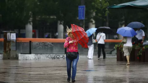 Informare meteorologică de vânt. Ce zone vor fi afectate și cum va fi vremea în weekend?