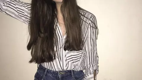 Povestea tulburătoare a unui model de 14 ani care a murit de epuizare. “Mami, îmi doresc doar să dorm”
