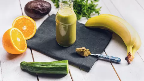 Ce să mănânci după un antrenament greu la sala de sport? Carmen Brumă îți propune o rețetă delicioasă