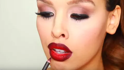 Tot ce trebuie să știi despre aplicarea rujului! Cum să-ți faci un machiaj „ombre” pentru buze