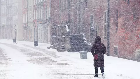 Cod galben de vreme rea pentru mai multe județe din țară. Până când este valabilă atenționarea meteorologilor?