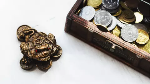 Pune o moneda de 50 de bani în colțul camerei. Vei aduce bunăstare și mulți bani în casa ta