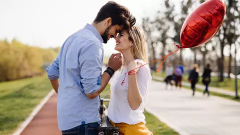 5 lucruri pe care bărbații le apreciază la femei. Ce trebuie să faci pentru ca el să te considere irezistibilă?
