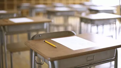 Veste bună pentru elevi. Modelele de subiecte pentru Evaluarea Națională și Bacalaureat 2018 au fost publicate