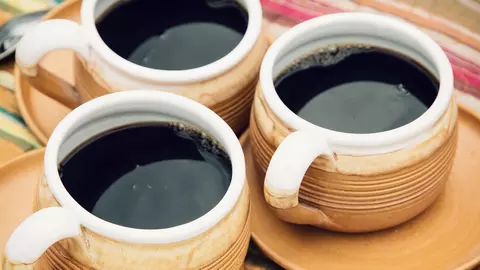 Ce se întâmplă în organismul tău atunci când bei trei cafele zilnic?