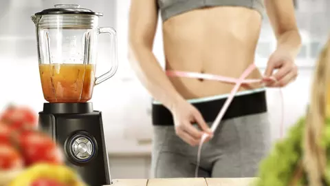 Cum prepari un smoothie care te ajută să slăbești. Înlocuiește masa de dimineață cu această băutură și vei scăpa rapid de kilogramele în plus