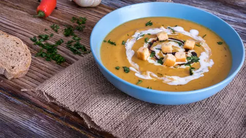 Masă delicioasă de post. Cum să faci cea mai bună supă cremă de cartofi cu ceapă
