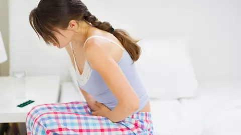 O tânără de 20 de ani a ajuns la urgențe cu dureri puternice de stomac. Medicii au rămas șocați după ce au consultat-o