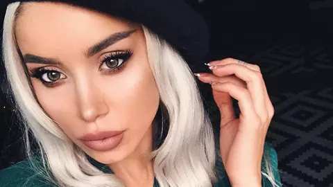 Alina Ceușan, apariție incendiară la gala Elle Style Awards 2017! Rochia ei spectaculoasă a atras toate privirile
