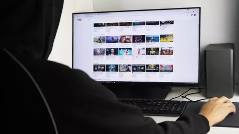 Cele mai vizionate piese pe Youtube. La ce s-au uitat românii în 2017?