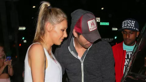Fericire mare în familia lui Enrique Iglesias. Cântărețul și Anna Kournikova au devenit părinți de gemeni