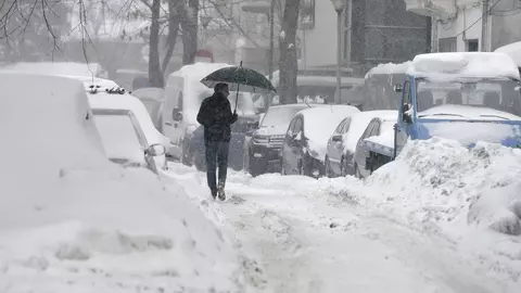 Iarna își intră în drepturi. Ninsori, temperaturi scăzute și precipitații mixte în mai multe zone din țară