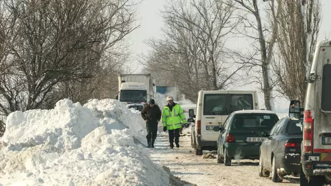 Meteorologii nu vin cu vești bune pentru orele următoare! A fost emis un nou cod galben de ninsoare şi vânt puternic