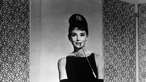 O rochie obligatorie: Little Black Dress