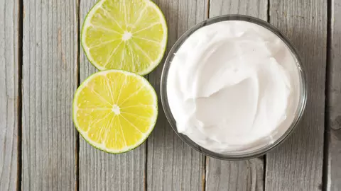 Crema naturală din lămâie care vindecă cicatricele și semnele inestetice de pe față. Se prepară doar din trei ingrediente