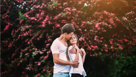 Zodiile care își pot întâlni marea dragoste în luna martie. Se anunță o perioadă benefică din punct de vedere sentimental