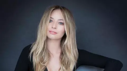 Cum arăta Laura Cosoi în copilărie? Detaliul care i-a ajutat pe fani să o recunoască imediat