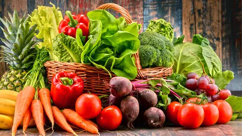 Alimentele care te feresc de depresie și gânduri negre. Nu trebuie să îți lipsească din casă