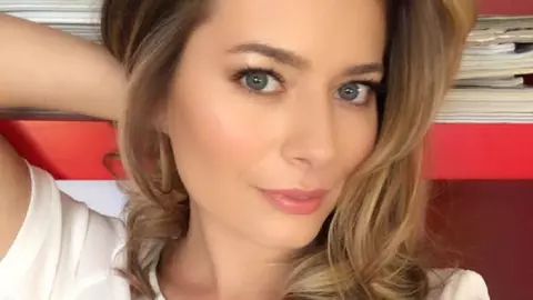 Laura Cosoi, apariție spectaculoasă la Gala premiilor Gopo 2018. Uite ce ținută a purtat vedeta