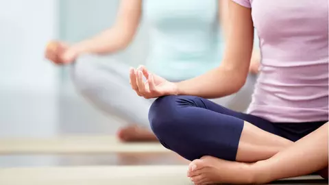 Yoga, antrenamentul care te ajută să slăbești și să îți restabilești echilibrul psihic
