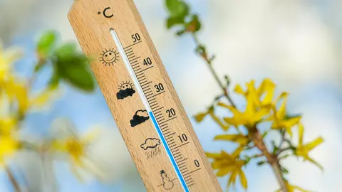 Vremea se va încălzi neobișnuit de mult în luna aprilie. Temperaturile pot atinge chiar și 27 de grade