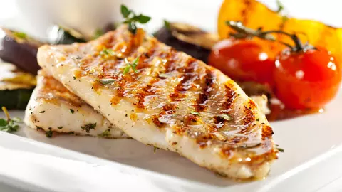 Dieta cu peşte. Cum să slăbeşti uşor 4 kilograme în doar 7 zile fără restricții alimentare severe