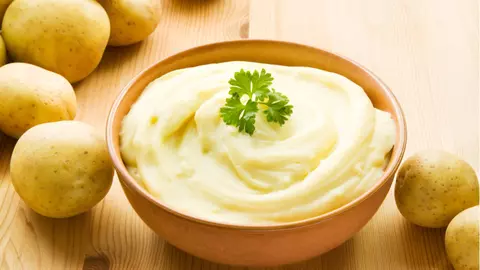 Experții în gastronomie au dezvăluit secretul unui piure de cartofi delicios. 7 reguli pe care trebuie să le respecți cu strictețe