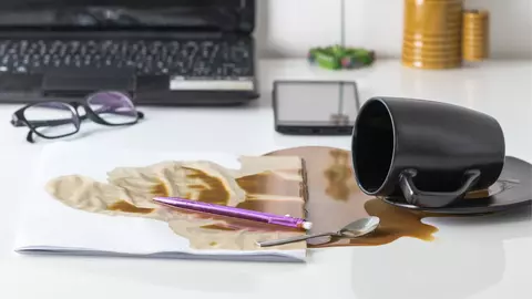 Dacă ai vărsat cafeaua, se spune că vei primi bani! Cele mai tari superstiții despre băutura pe care o savurezi dimineața